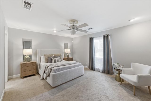 218 Faust Lane, Houston, TX 77024