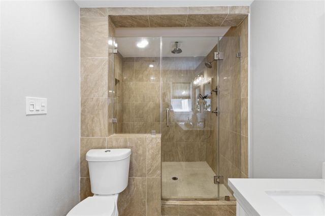 218 Faust Lane, Houston, TX 77024