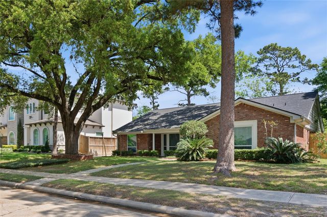 218 Faust Lane, Houston, TX 77024