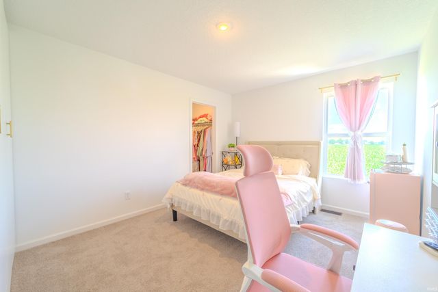 4701 Heathermoor Lane, New Haven, IN 46774