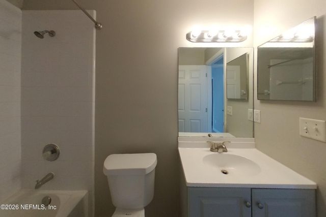 1163 HOMARD Boulevard E, Jacksonville, FL 32225
