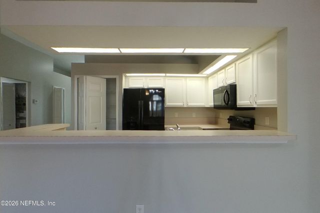 1163 HOMARD Boulevard E, Jacksonville, FL 32225