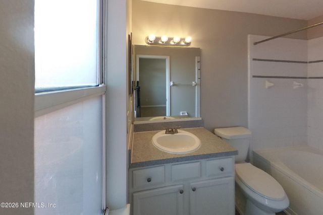 1163 HOMARD Boulevard E, Jacksonville, FL 32225