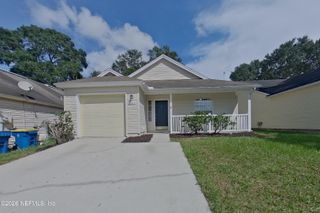 1163 HOMARD Boulevard E, Jacksonville, FL 32225