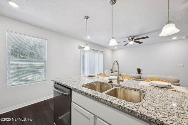 8649 NUSSBAUM Drive, Jacksonville, FL 32210