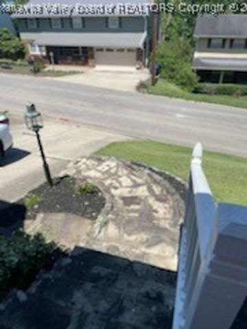 1986 Parkwood Road, Charleston, WV 25314