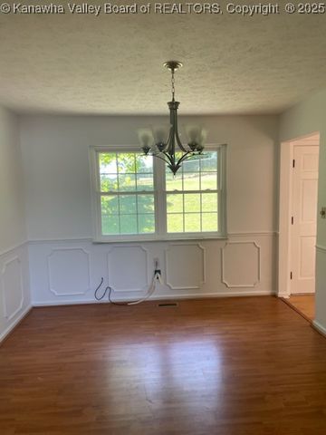 1986 Parkwood Road, Charleston, WV 25314