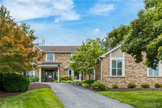 624 Aspen Ridge Court, Town And Country, MO 63017
