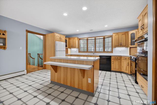 61 Edwards Road, Bethany, CT 06524