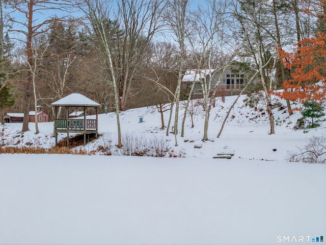 61 Edwards Road, Bethany, CT 06524