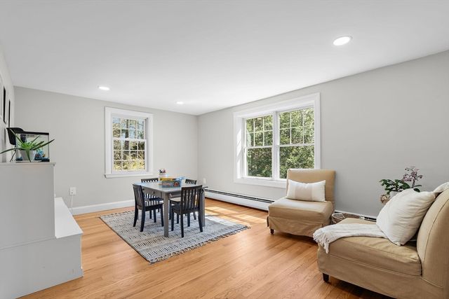 13 Mohegan Road, Acton, MA 01720