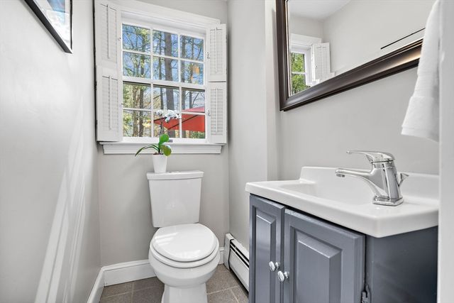 13 Mohegan Road, Acton, MA 01720