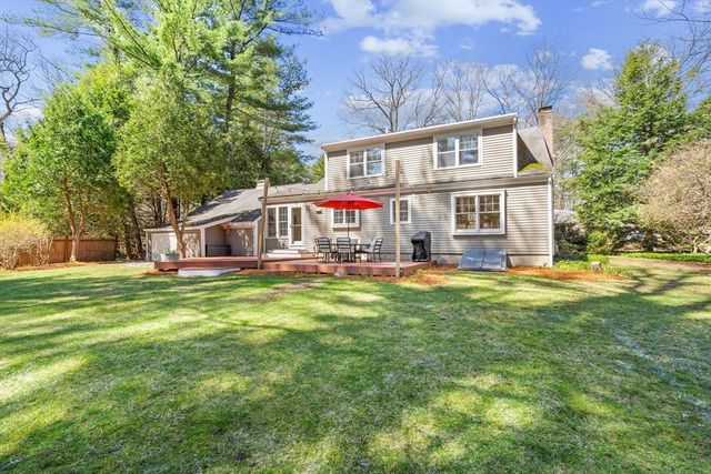 13 Mohegan Road, Acton, MA 01720
