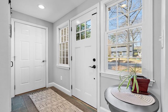 13 Mohegan Road, Acton, MA 01720