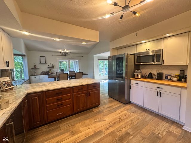 8923 Woodacre Lane, Indianapolis, IN 46234