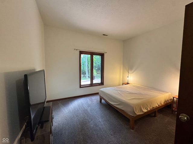 8923 Woodacre Lane, Indianapolis, IN 46234