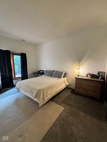 8923 Woodacre Lane, Indianapolis, IN 46234