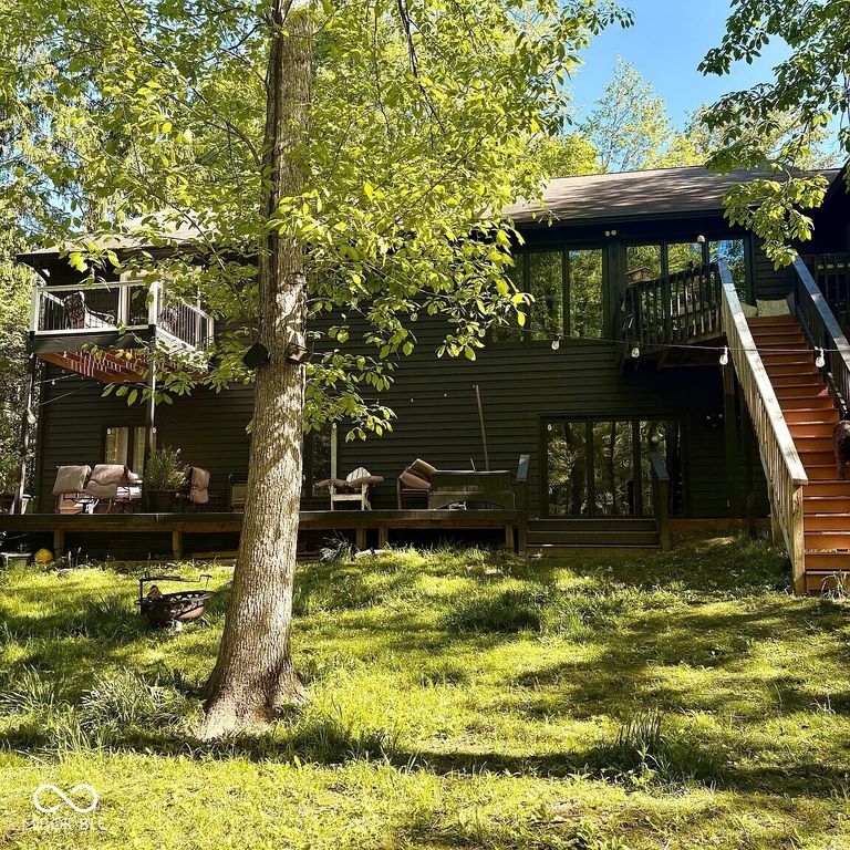 8923 Woodacre Lane, Indianapolis, IN 46234
