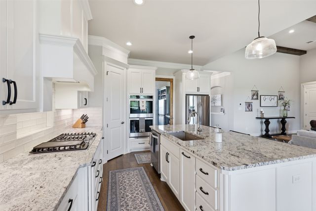 2009 Eagles Ridge Drive, Weatherford, TX 76087