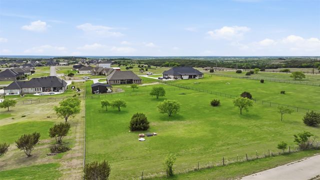 2009 Eagles Ridge Drive, Weatherford, TX 76087