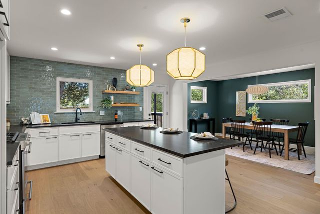 8102 Burrell DR, Austin, TX 78757