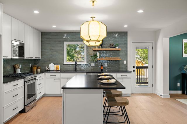 8102 Burrell DR, Austin, TX 78757