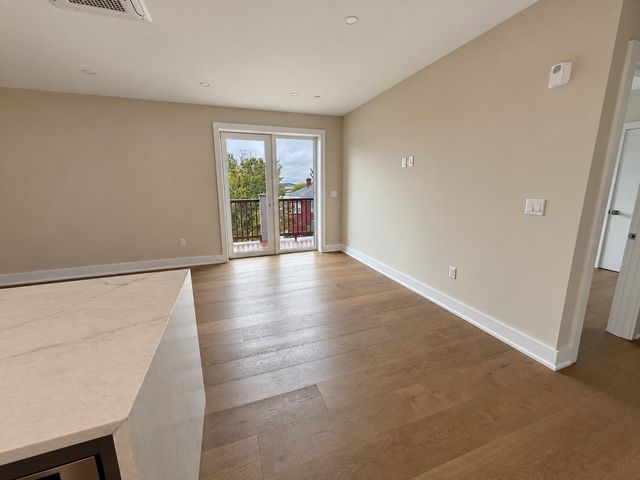 804 East 7th Street 302, Boston, MA 02127