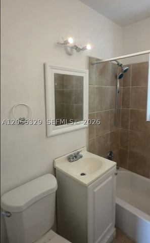 640 SW 5th St 4, Miami, FL 33130