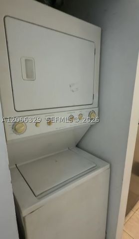 640 SW 5th St 4, Miami, FL 33130