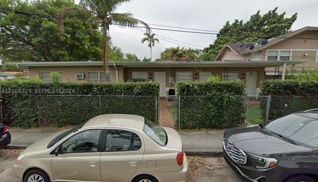 640 SW 5th St 4, Miami, FL 33130