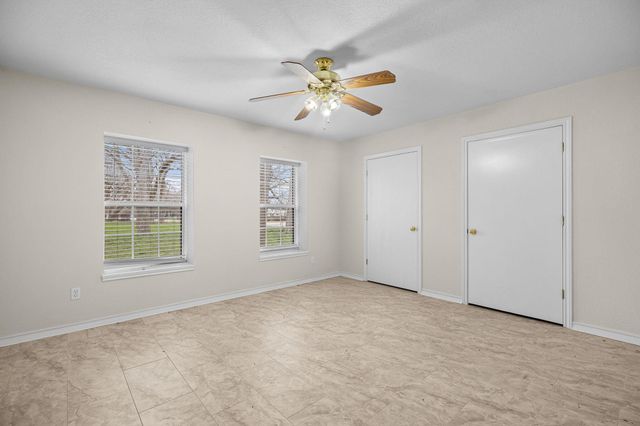 75 County Road 129, Taylor, TX 76574