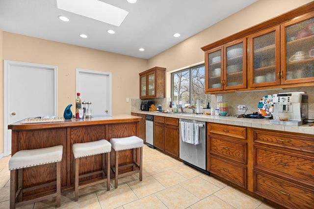 75 County Road 129, Taylor, TX 76574