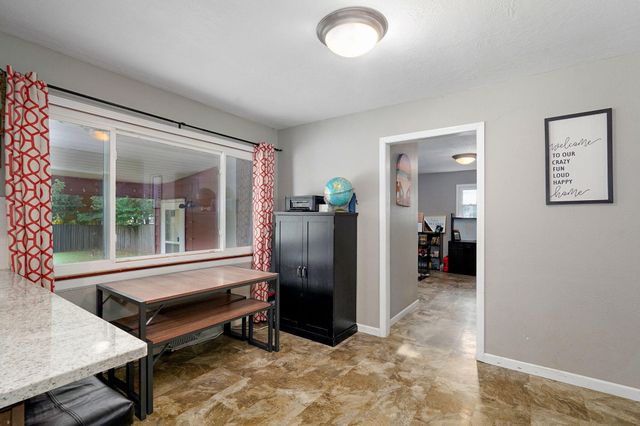 2648 E Portland Street, Springfield, MO 65804