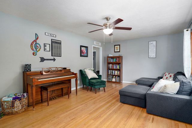 2648 E Portland Street, Springfield, MO 65804