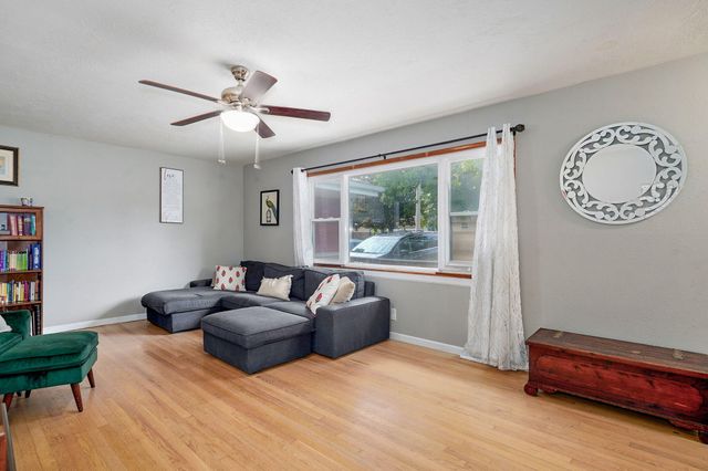 2648 E Portland Street, Springfield, MO 65804