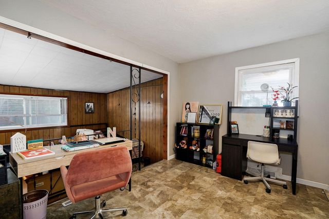 2648 E Portland Street, Springfield, MO 65804