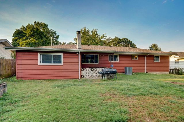2648 E Portland Street, Springfield, MO 65804