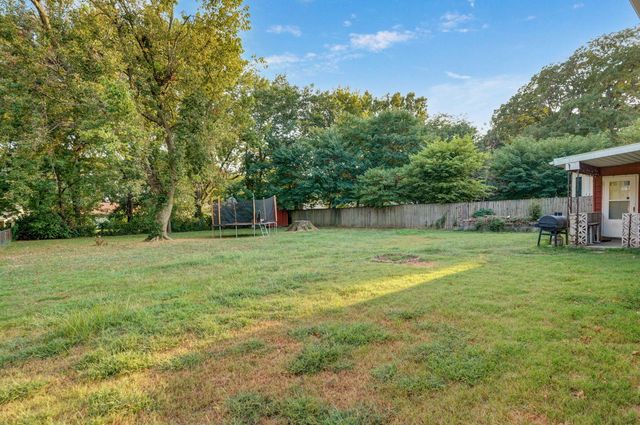 2648 E Portland Street, Springfield, MO 65804