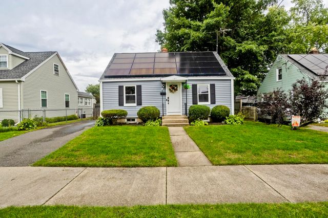 143 Winton St, Springfield, MA 01118