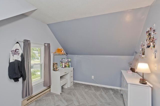 143 Winton St, Springfield, MA 01118