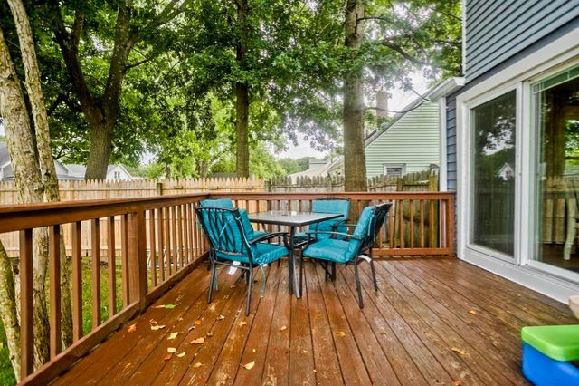 143 Winton St, Springfield, MA 01118
