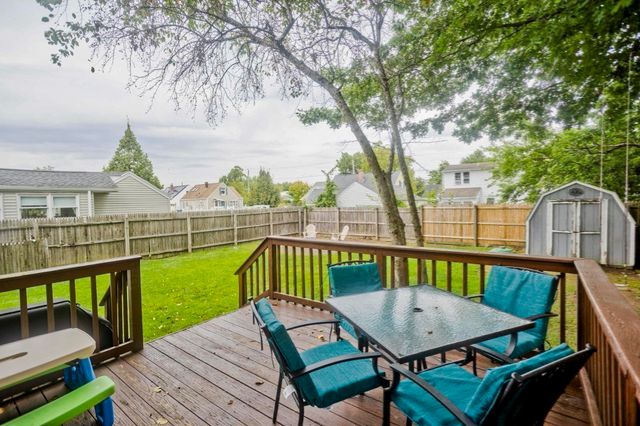 143 Winton St, Springfield, MA 01118
