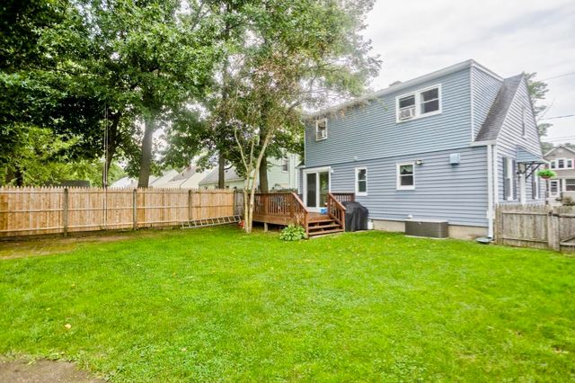 143 Winton St, Springfield, MA 01118