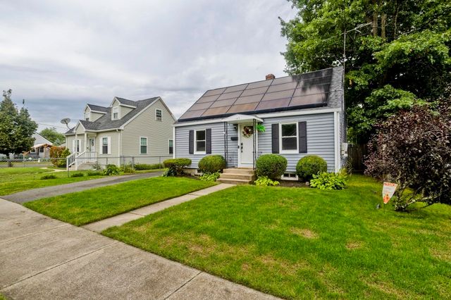 143 Winton St, Springfield, MA 01118