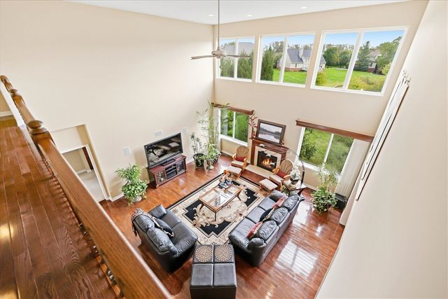 887 Gallery Lane, Ann Arbor, MI 48103