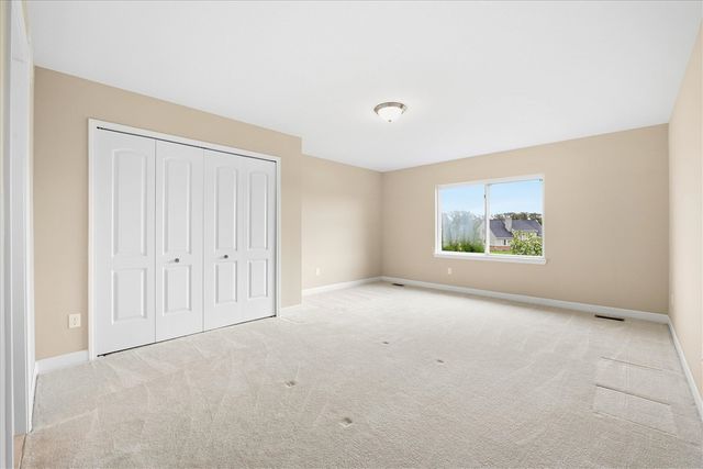 887 Gallery Lane, Ann Arbor, MI 48103