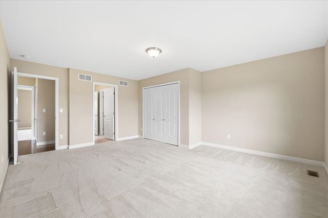 887 Gallery Lane, Ann Arbor, MI 48103
