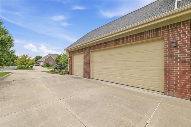 887 Gallery Lane, Ann Arbor, MI 48103
