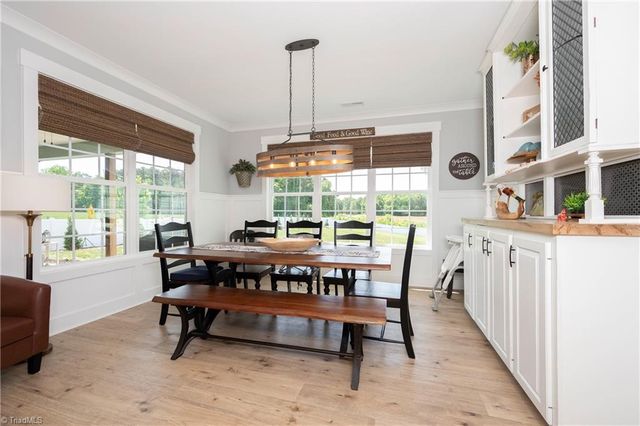 107 Meeting House Lane, Advance, NC 27006