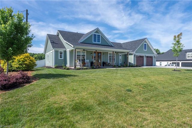 107 Meeting House Lane, Advance, NC 27006